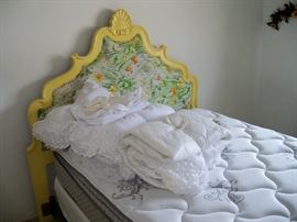 Thomasville headboard, full mattress pad, sheet set