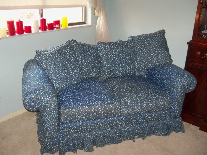 blue sofa/loveseat (perfect for a bedroom)