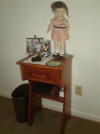 Cushman Colonial 1940s nightstand