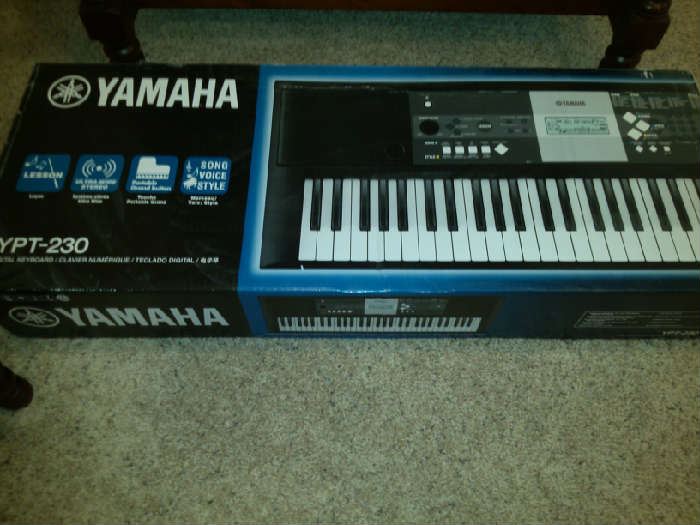 Yamaha Keyboard, like new