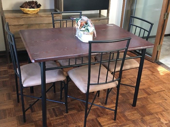 cute contemporary table with 4 chairs