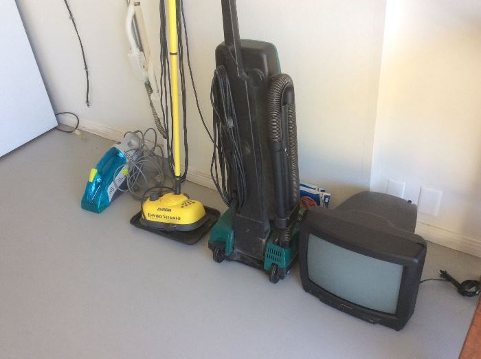 Vacuum, cleaners, small tv