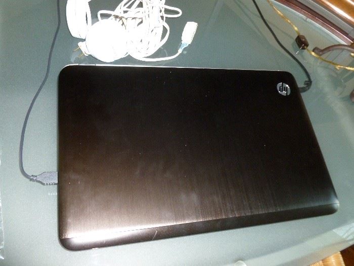 HP Laptop w/hard drive removed