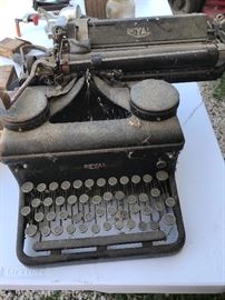 Old Royal Typewriter 