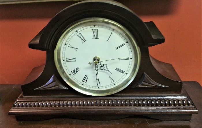 Mahogany mantel clock