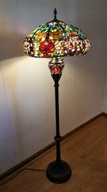 Stained glass floor lamp full view