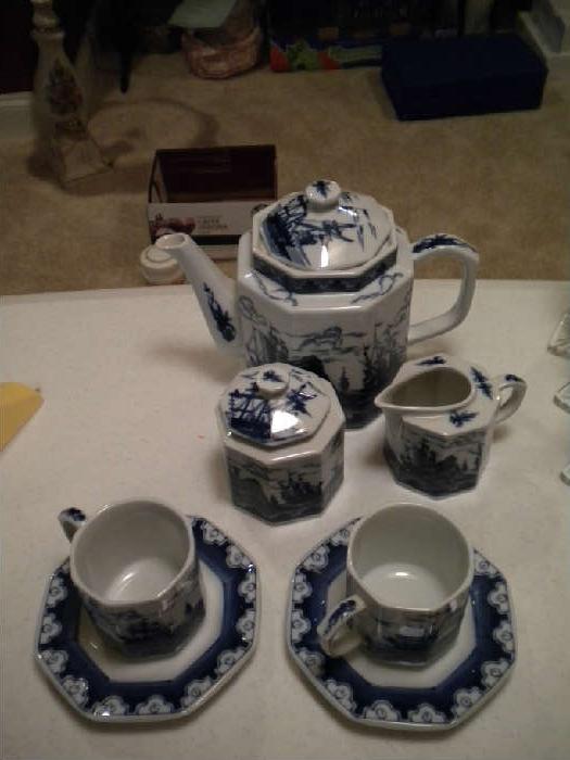 Andrea By Sadek Blue Export tea service, 2 cups and saucers, cream and sugar service and tea pot.