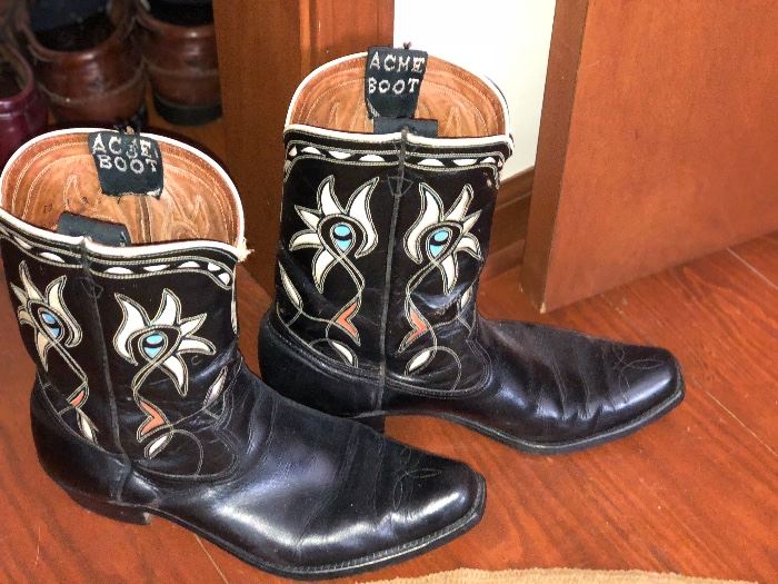 Mans cowboy boots