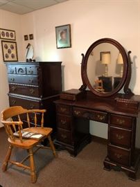 Antique mahogany dresser w/ mirror 