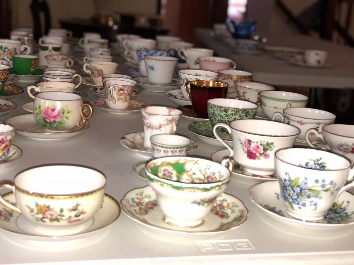 Collections of cup & saucers