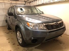 2010 Subaru Forester 2.5x AWD, w/ 42,372 miles!