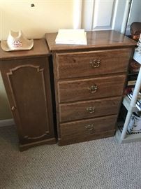 dresser & jewelry chest