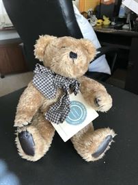 Boyd's bears collectable