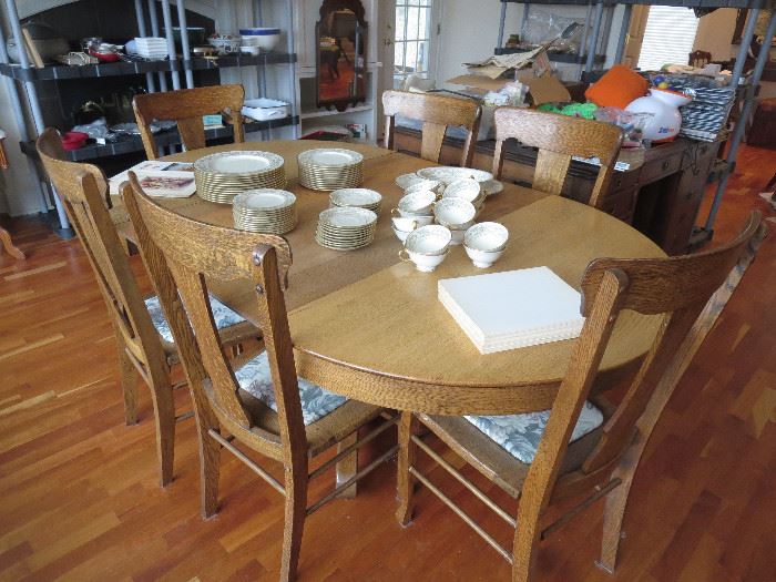 Antique Round Oak Table and 3 Chairs 
