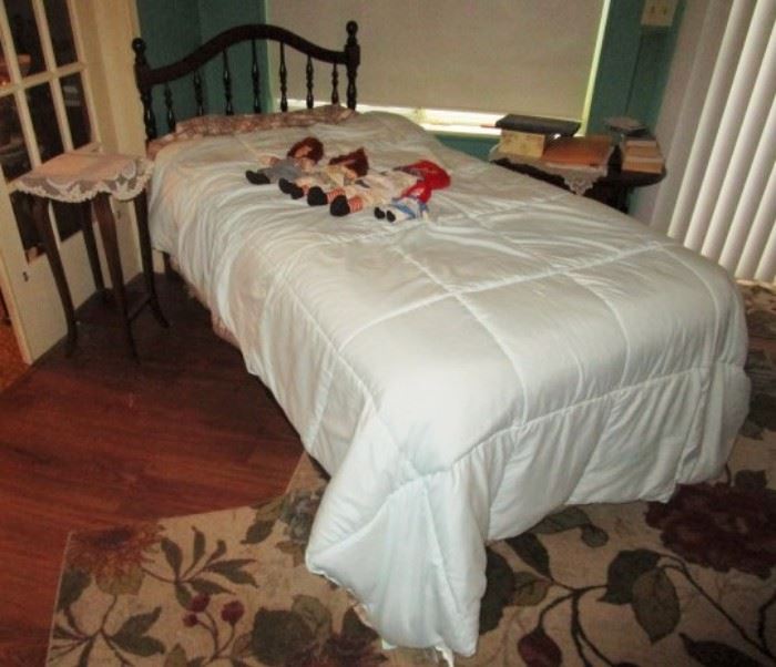 Twin bed, tables