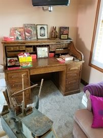 Wonderful roll top desk