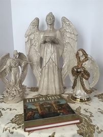 Angels, Tablecloth, Book https://www.ctbids.com/#!/description/share/16353