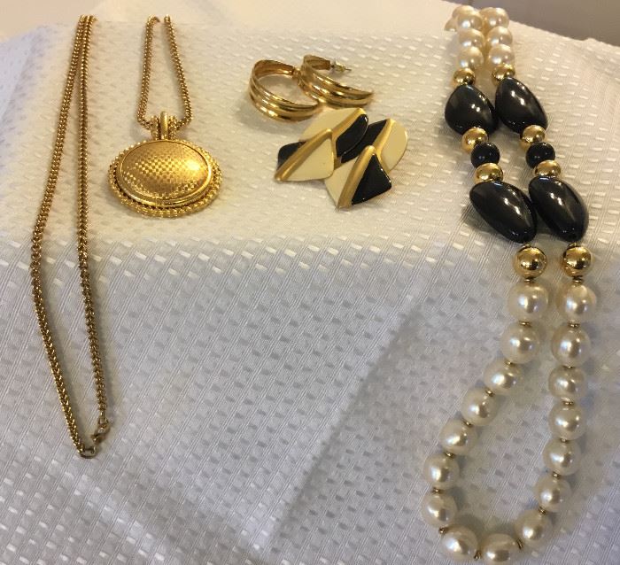 2 Necklace & Earring Sets https://www.ctbids.com/#!/description/share/16392