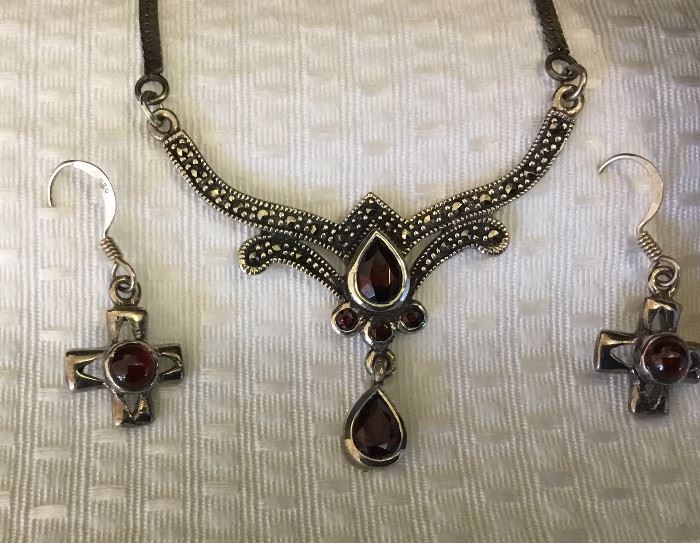 3 Jewelry Sets https://www.ctbids.com/#!/description/share/16413