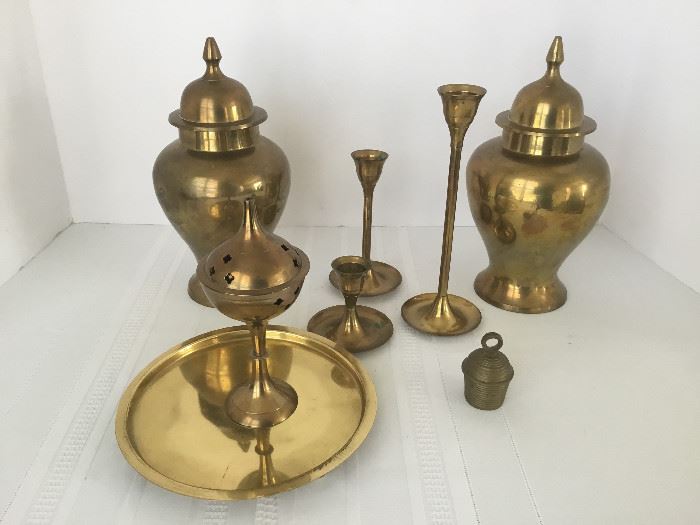 Collection of Brass Items https://www.ctbids.com/#!/description/share/16362