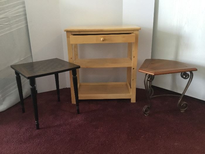 Variety of 3 Tables https://www.ctbids.com/#!/description/share/16365