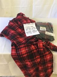 Men's Bathrobe & LL Bean Pajamas
https://www.ctbids.com/#!/description/share/16388