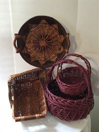 Assorted Baskets https://www.ctbids.com/#!/description/share/16978