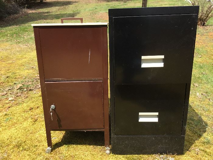 2 File Cabinets https://www.ctbids.com/#!/description/share/17046