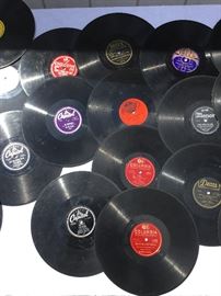 Collection of 78's Records    https://www.ctbids.com/#!/description/share/17022