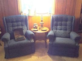 Couple recliners
