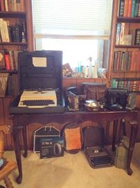 Office supplies, sofa table