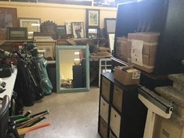 GOLF CLUBS AND FRAMED ART
