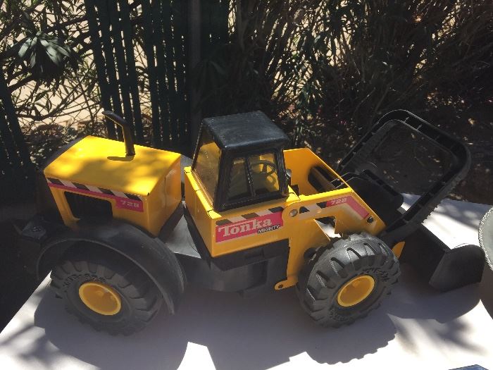 Tonka Truck front loader.....great condition