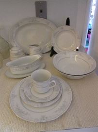 Sango China Set, Majesty Romantica #8396