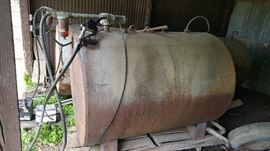 500 gallon fuel tank