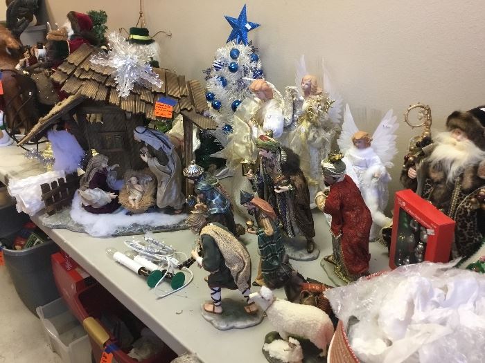 Lots of Christmas items