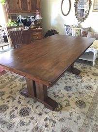 6 foot sturdy wooden dining room table