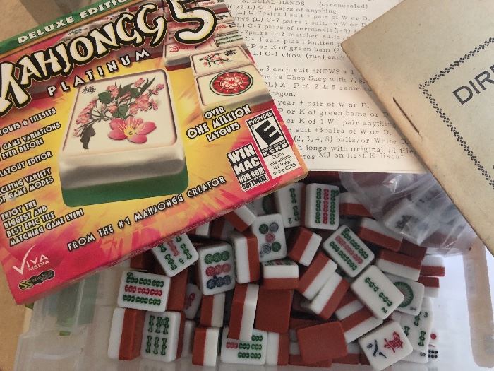  Vintage Mahjong set