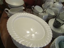 WHITE DISHES