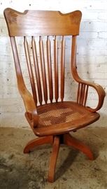 Vintage arrowback swivel office chair