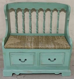 Cottage bench in green