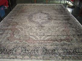 LARGE MAYBE SILK AREA RUG