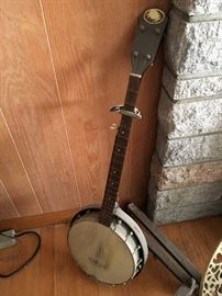 Vintage 5 string Kay banjo