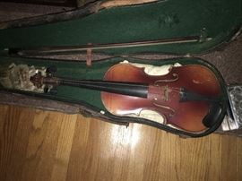Antique violin