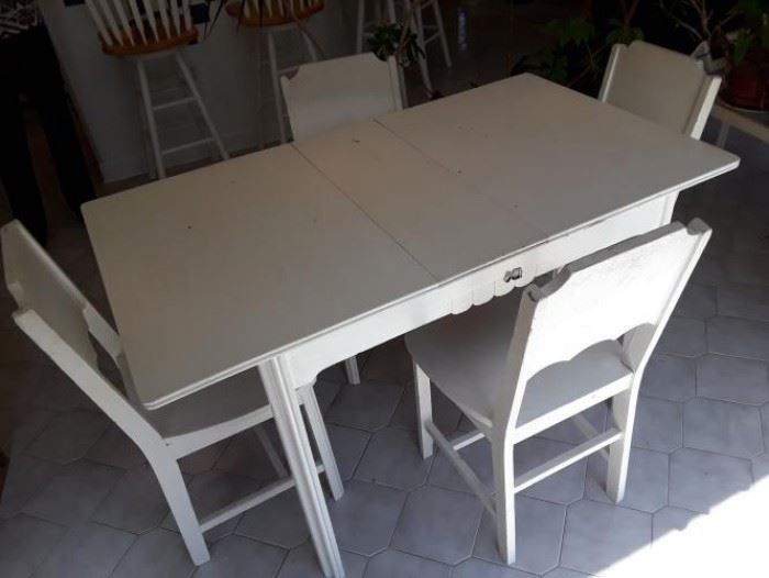Antique white table
