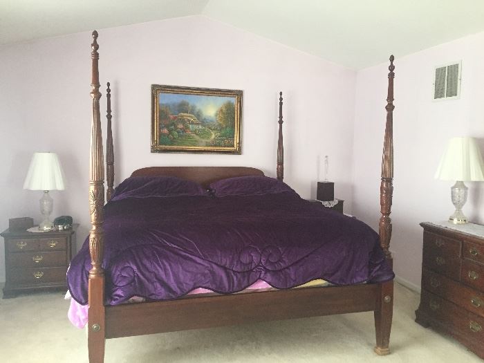  King-size  bedroom sets cherrywood poster bed $450
