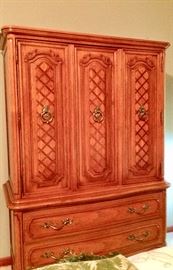Very Nice Thomasville Armoire