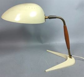 Lot 381 LIGHTOLIER Modernist Table Desk Lamp. Almond colo