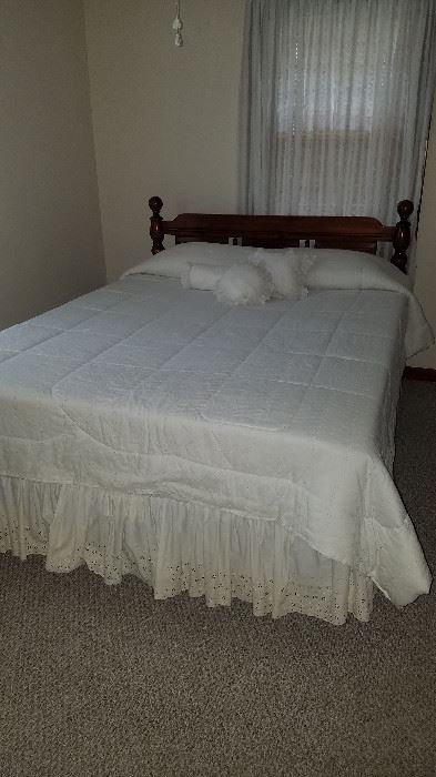 Queen size bed