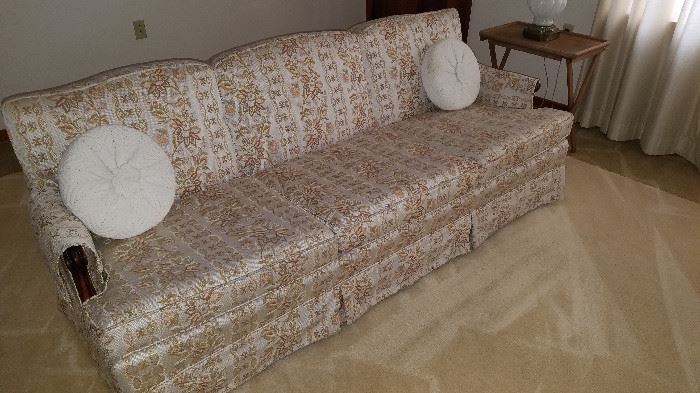 Vintage couch excellent condition